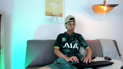 Dax online show from May 8, 1:05 pm