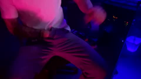 Snapshot of day__tripper chatting on January 17, 12:52 pm day  tripper online show from January 17, 12:52 pm