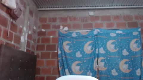 dayanara22 online show from February 19, 2:01 am