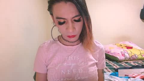 Snapshot of dayanna_01_ chatting on December 28, 10:55 pm dayanna_01_ online show from December 28, 10:55 pm