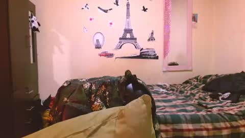Snapshot of dayanna_01_ chatting on July 28, 7:39 pm dayanna_01_ online show from July 28, 7:39 pm