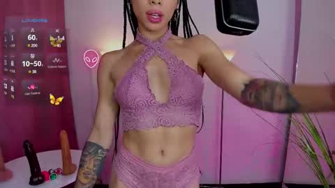 Snapshot of dayanna_tecca chatting on March 5, 10:54 pm I am Dayanna  tecca online show from March 5, 10:54 pm