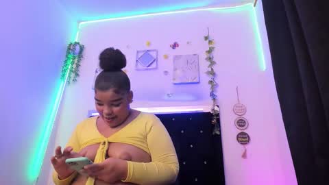 Snapshot of dayanroux chatting on October 14, 1:01 pm dayanroux online show from October 14, 1:01 pm
