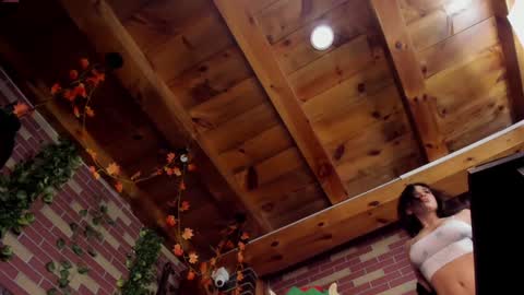 DAYRA ANGELS online show from December 6, 5:31 am