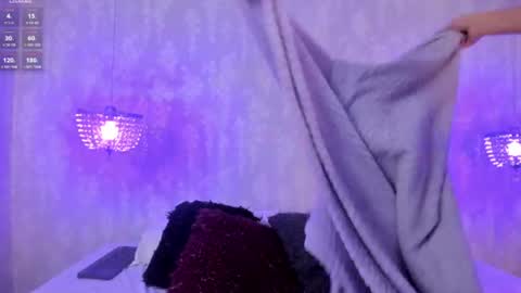 DAYRA ANGELS online show from July 2, 5:30 pm