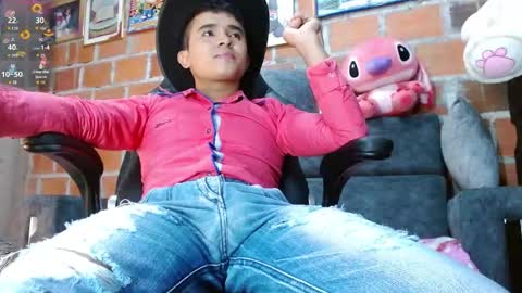 dayro_dduran online show from March 14, 8:03 pm