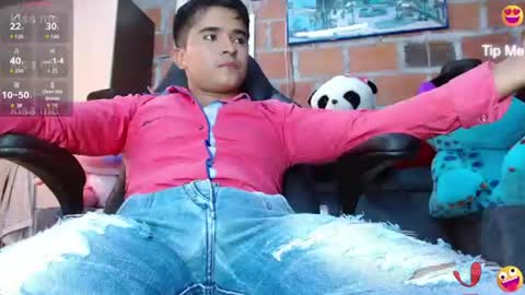 Snapshot of dayro_dduran chatting on August 2, 7:56 pm dayro_dduran online show from August 2, 7:56 pm