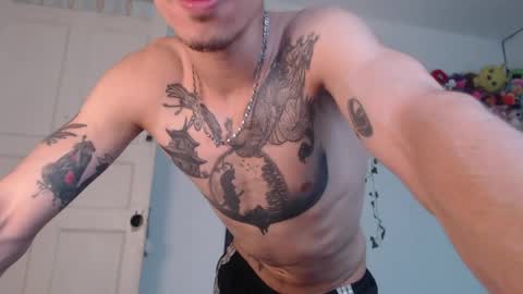 dazzayy online show from May 1, 9:41 pm
