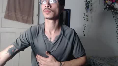 dazzayy online show from May 21, 1:56 am