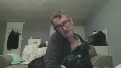 Snapshot of dazzill chatting on November 28, 4:42 pm Dazzill online show from November 28, 4:42 pm