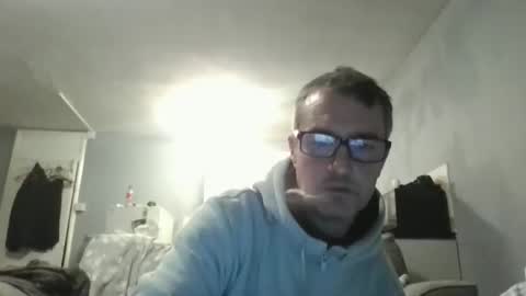 Snapshot of dazzill chatting on December 1, 7:19 pm Dazzill online show from December 1, 7:19 pm