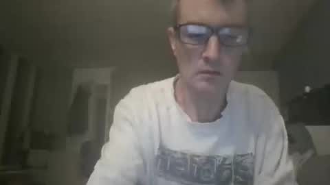 Snapshot of dazzill chatting on December 3, 6:28 pm Dazzill online show from December 3, 6:28 pm