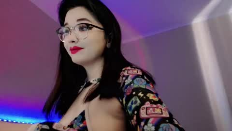 Snapshot of dazzl1ngfire chatting on October 23, 4:56 am Natsumi online show from October 23, 4:56 am