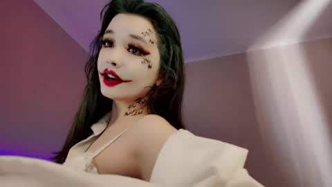 Snapshot of dazzl1ngfire chatting on October 31, 4:57 am Natsumi online show from October 31, 4:57 am