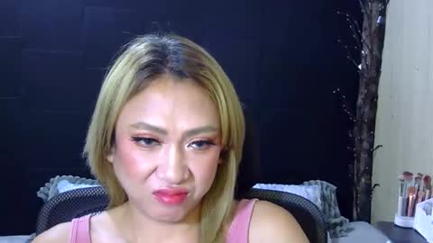 stephaniechim online show from May 9, 6:24 pm