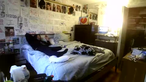 dbeamon92 online show from February 19, 2:02 pm