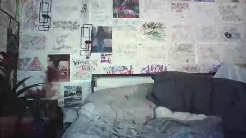 Snapshot of dbeamon92 chatting on May 24, 12:04 am dbeamon92 online show from May 24, 12:04 am