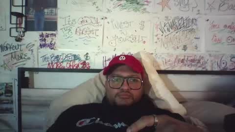 Snapshot of dbeamon92 chatting on June 4, 11:27 am dbeamon92 online show from June 4, 11:27 am