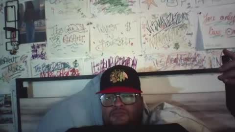 Snapshot of dbeamon92 chatting on June 16, 12:35 am dbeamon92 online show from June 16, 12:35 am