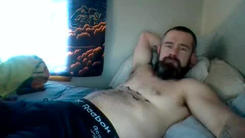 Snapshot of ddady22 chatting on December 18, 4:06 pm ddady22 online show from December 18, 4:06 pm