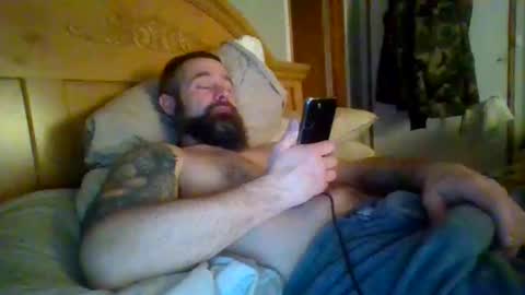 Snapshot of ddady22 chatting on January 9, 3:15 am ddady22 online show from January 9, 3:15 am