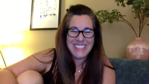 Snapshot of ddmolly chatting on January 3, 4:11 am DDMolly online show from January 3, 4:11 am