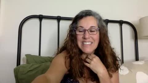 Snapshot of ddmolly chatting on October 14, 7:58 pm DDMolly online show from October 14, 7:58 pm