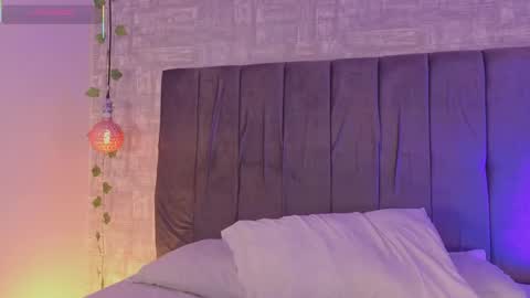 Snapshot of dea_athenea chatting on November 29, 6:33 pm dea_athenea online show from November 29, 6:33 pm