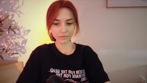 Snapshot of dead_girll chatting on May 9, 11:21 pm freak online show from May 9, 11:21 pm