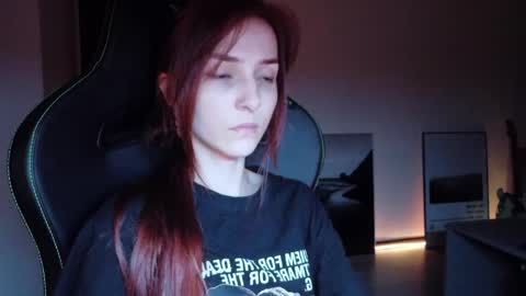 Snapshot of dead_girll chatting on May 24, 10:59 pm freak online show from May 24, 10:59 pm
