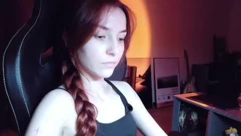 Snapshot of dead_girll chatting on July 11, 9:38 pm freak online show from July 11, 9:38 pm