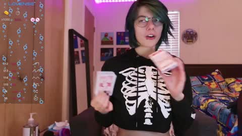 Rat online show from December 18, 4:17 pm