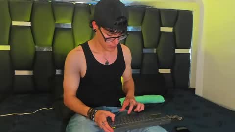 deamon_black online show from April 15, 12:06 am