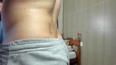 Snapshot of deanlek chatting on January 30, 8:42 pm Dean online show from January 30, 8:42 pm