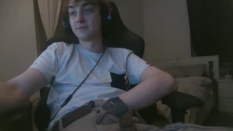 Dean online show from February 17, 9:54 pm