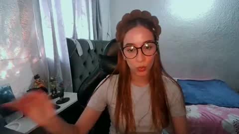 Snapshot of dear_juliet chatting on July 20, 9:17 pm Juliet online show from July 20, 9:17 pm