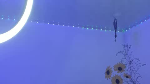 venus  adam online show from September 30, 9:31 pm