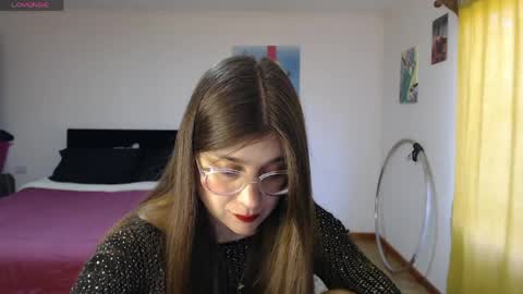 Snapshot of dearlilith6666 chatting on May 25, 4:35 pm dearlilith6666 online show from May 25, 4:35 pm