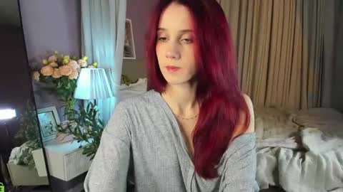 Snapshot of dearly_emily chatting on July 16, 5:19 pm Emily GMT2 Mon 10 AM - 4 PM Wed 10 AM - 4 PM Thu 10 AM - 4 PM Fri 10 AM - 4 PM Sat 10 AM - 4 PM online show from July 16, 5:19 pm