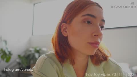 Snapshot of dearnina chatting on December 19, 3:52 pm NINA 30OFF online show from December 19, 3:52 pm