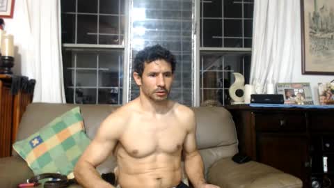 Snapshot of debbie_n_paul chatting on May 22, 7:04 am Paul Fitz online show from May 22, 7:04 am