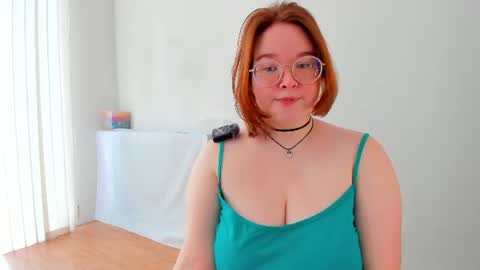 Snapshot of debbiewood chatting on June 14, 5:09 am DeboraDebbieDee online show from June 14, 5:09 am