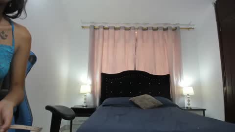  Dbora  online show from December 3, 5:01 pm