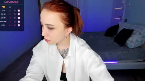 Snapshot of deborah_moore chatting on February 11, 8:58 am Debora online show from February 11, 8:58 am