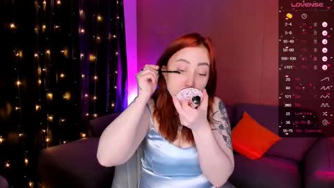 Snapshot of deborah_moore chatting on March 7, 2:25 am Debora online show from March 7, 2:25 am