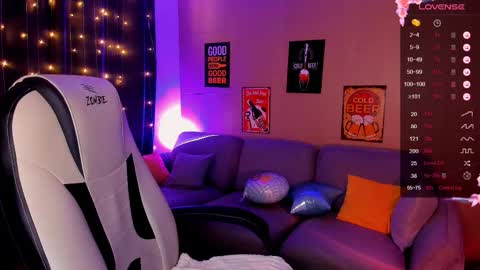 Snapshot of deborah_moore chatting on September 27, 2:38 am Debora online show from September 27, 2:38 am