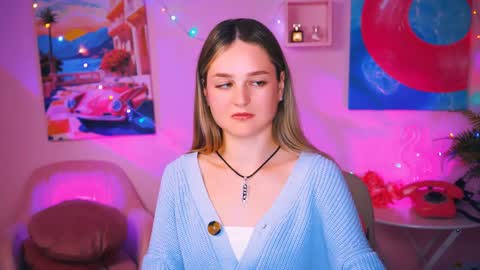 Snapshot of deboralarson chatting on December 11, 10:03 am Debora online show from December 11, 10:03 am