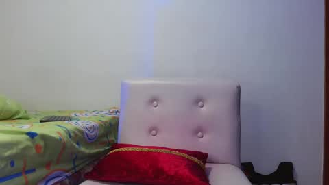 Snapshot of deconrios chatting on January 3, 4:00 am Santiago online show from January 3, 4:00 am