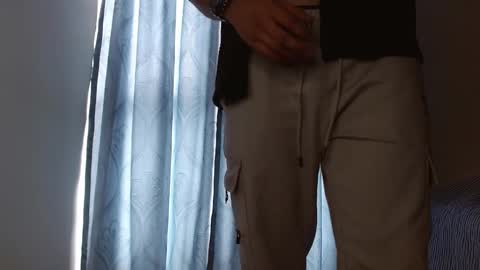 Snapshot of deconrios chatting on February 19, 4:44 pm Santiago online show from February 19, 4:44 pm