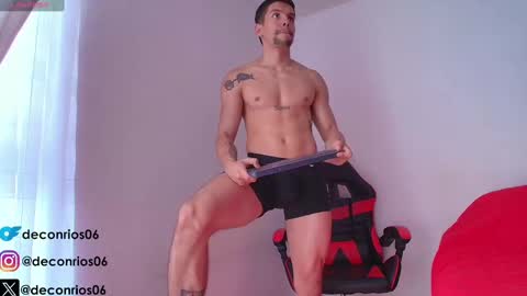 Snapshot of deconrios chatting on October 8, 3:42 pm Santiago online show from October 8, 3:42 pm